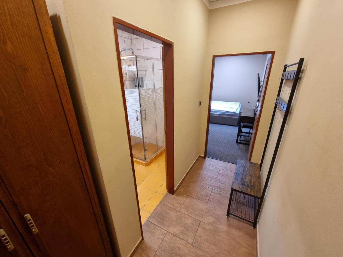 טרוטנוב Motel Olympland מראה חיצוני תמונה