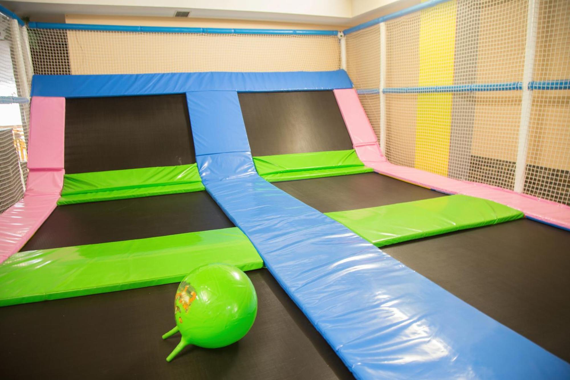 טרוטנוב Motel Olympland מראה חיצוני תמונה