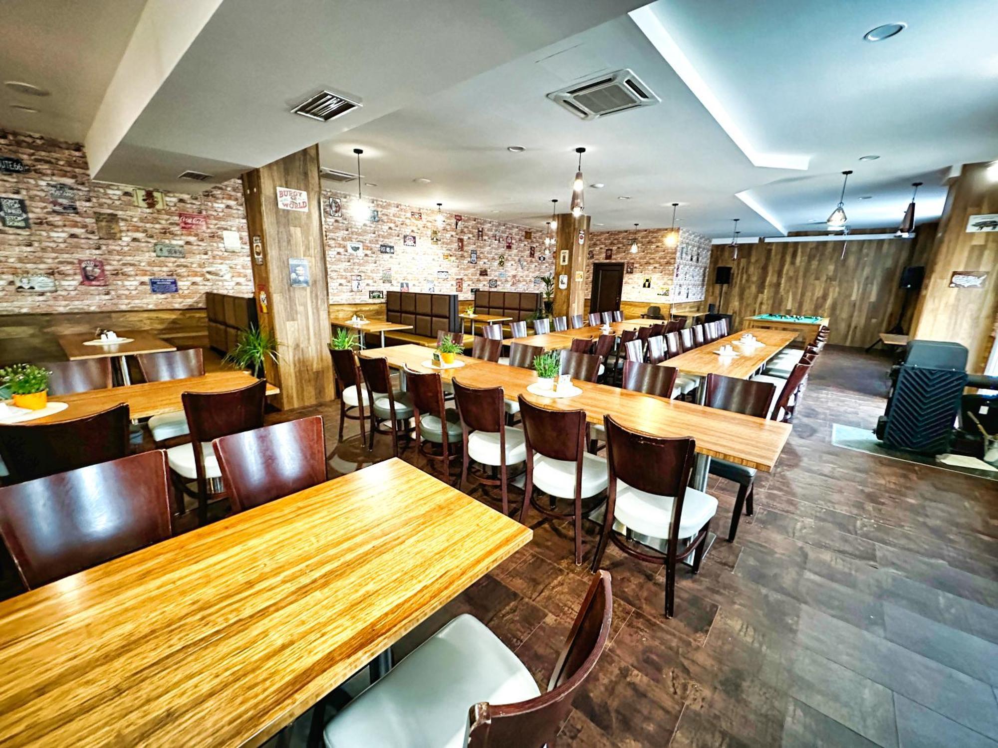 טרוטנוב Motel Olympland מראה חיצוני תמונה